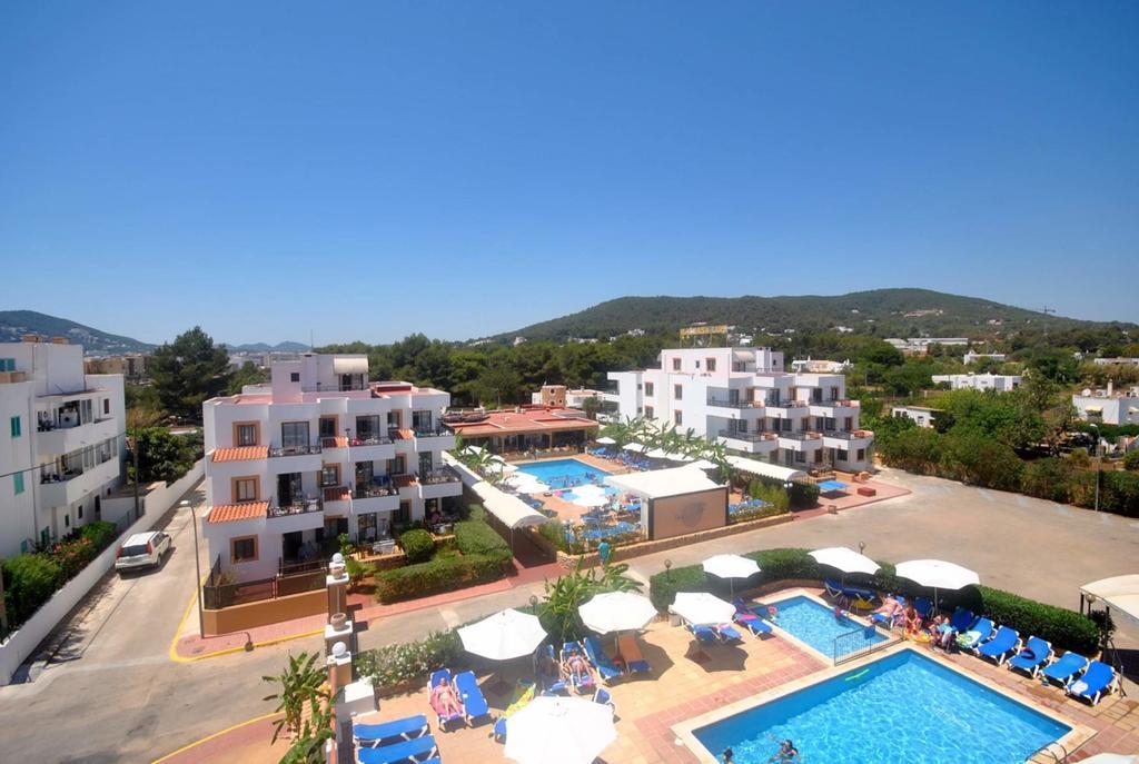 Casa Luis Apartments Santa Eularia des Riu Luaran gambar