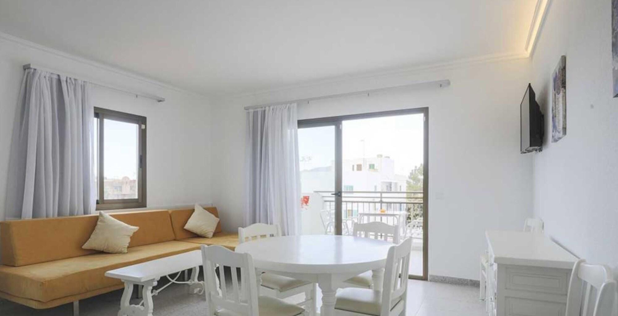 Casa Luis Apartments Santa Eularia des Riu Luaran gambar