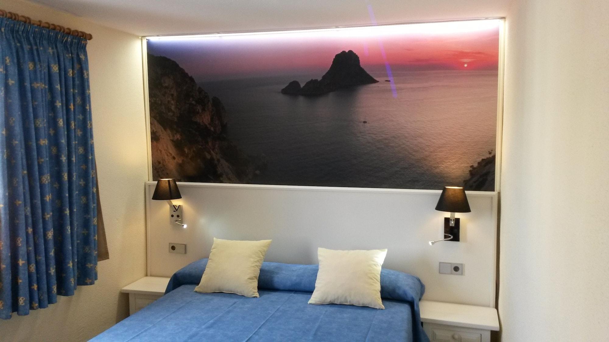 Casa Luis Apartments Santa Eularia des Riu Luaran gambar
