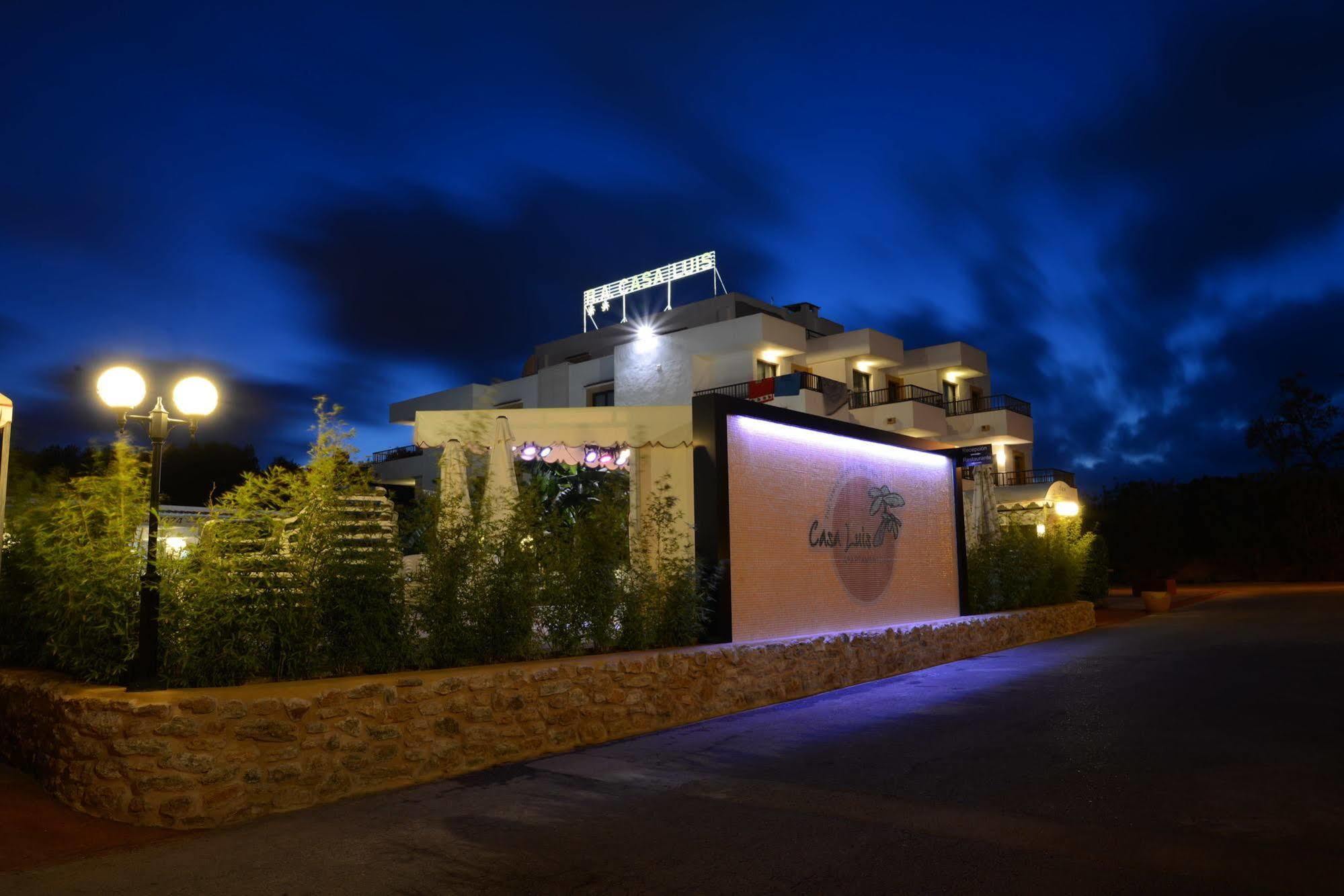 Casa Luis Apartments Santa Eularia des Riu Luaran gambar