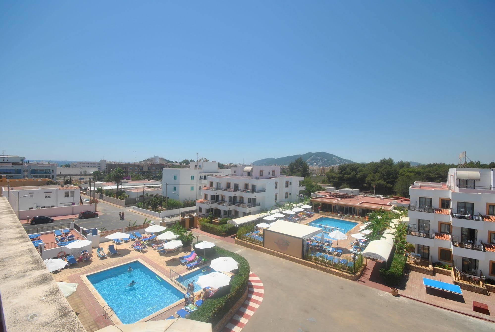 Casa Luis Apartments Santa Eularia des Riu Luaran gambar