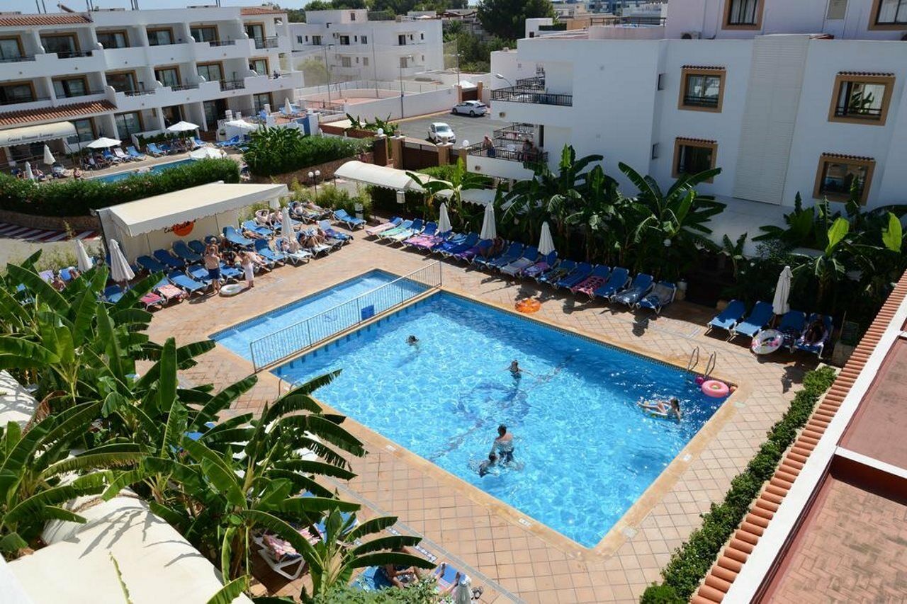 Casa Luis Apartments Santa Eularia des Riu Luaran gambar